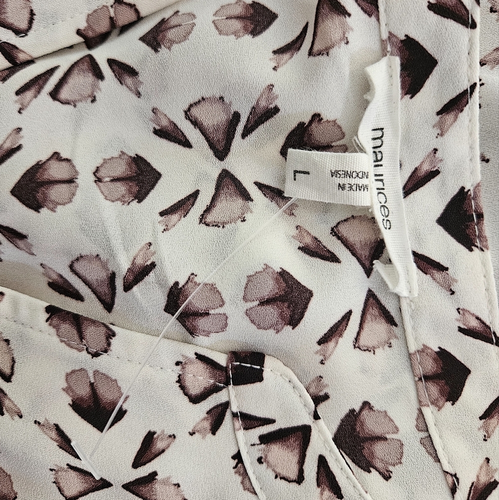 Maurices patterned blouse - Picture 3 of 4